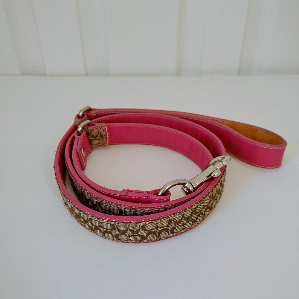 Coach Signature Canvas Leather Dog Leash Size Large Tan Pink